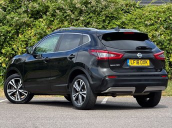 View our NISSAN QASHQAI