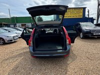 USED 2009 59 VOLVO V50 2.0D GPF SE Lux Estate 5dr Diesel Powershift Euro 4 (136 ps) ABS AND AIR CON
