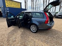 USED 2009 59 VOLVO V50 2.0D GPF SE Lux Estate 5dr Diesel Powershift Euro 4 (136 ps) ABS AND AIR CON