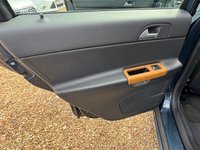 USED 2009 59 VOLVO V50 2.0D GPF SE Lux Estate 5dr Diesel Powershift Euro 4 (136 ps) ABS AND AIR CON