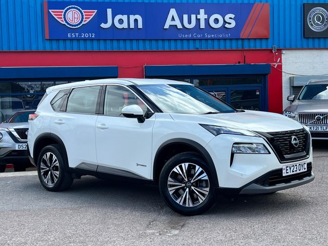 View our NISSAN X-TRAIL