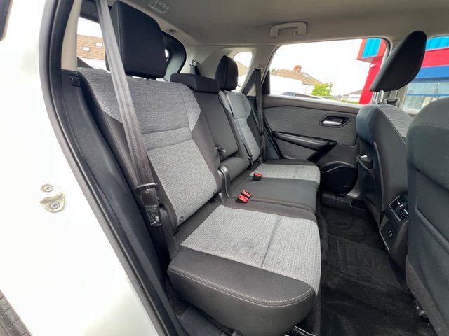 View our NISSAN X-TRAIL