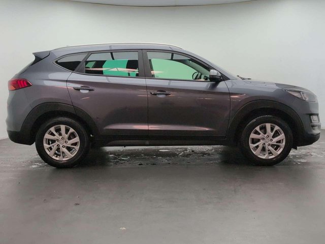 USED 2020 70 HYUNDAI TUCSON 1.6 Tucson SE Nav GDi 2WD 5dr CLICK+COLLECT / HOME DELIVERY