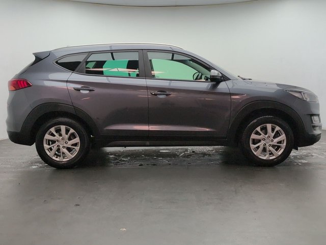 USED 2020 70 HYUNDAI TUCSON 1.6 Tucson SE Nav GDi 2WD 5dr CLICK+COLLECT / HOME DELIVERY