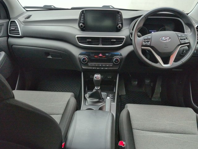 USED 2020 70 HYUNDAI TUCSON 1.6 Tucson SE Nav GDi 2WD 5dr CLICK+COLLECT / HOME DELIVERY