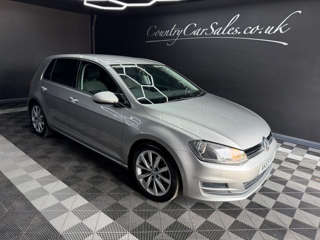 View our VOLKSWAGEN GOLF