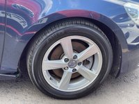 USED 2015 64 VOLVO V40 1.6 D2 SE Hatchback 5dr Diesel Powershift Euro 5 (s/s) (115 ps) 