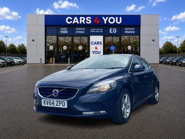 View our Volvo V40 1.6 D2 SE Hatchback 5dr Diesel Powershift Euro 5 (s/s) (115 ps)
