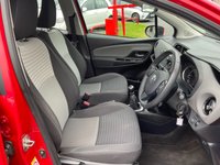 USED 2019 19 TOYOTA YARIS 1.5 VVT-i Icon Tech Hatchback 5dr Petrol Manual Euro 6 (111 ps) Nav Camera Sensors Cruise DAB