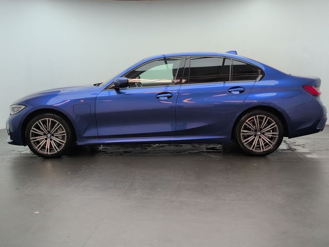 USED 2020 20 BMW 3 SERIES 2.0 330e M Sport Auto 4dr CLICK+COLLECT / HOME DELIVERY