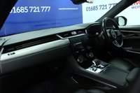 USED 2021 21 JAGUAR F-PACE 2.0 P400e 17.1kWh R-Dynamic SE SUV 5dr Petrol Plug-in Hybrid Auto AWD Euro 6 (s/s) (404 ps) 
