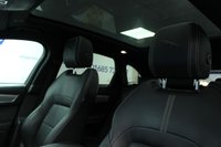 USED 2021 21 JAGUAR F-PACE 2.0 P400e 17.1kWh R-Dynamic SE SUV 5dr Petrol Plug-in Hybrid Auto AWD Euro 6 (s/s) (404 ps) 