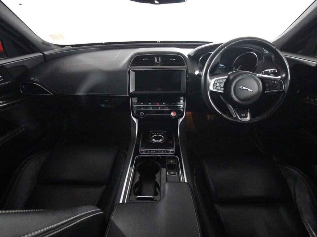 USED 2019 19 JAGUAR XE 2.0i GPF R-Sport Saloon 4dr Petrol Auto Euro 6 (s/s) (200 ps) 