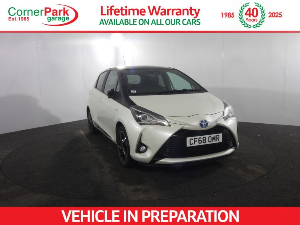 USED 2018 68 TOYOTA YARIS 1.5 VVT-h Cyan Bi-Tone Hatchback 5dr Petrol Hybrid E-CVT Euro 6 (s/s) (100 ps) 