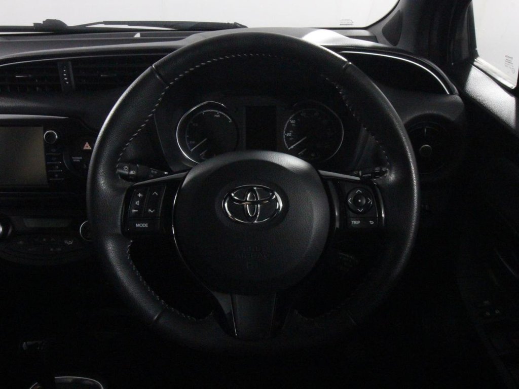 USED 2018 68 TOYOTA YARIS 1.5 VVT-h Cyan Bi-Tone Hatchback 5dr Petrol Hybrid E-CVT Euro 6 (s/s) (100 ps) 