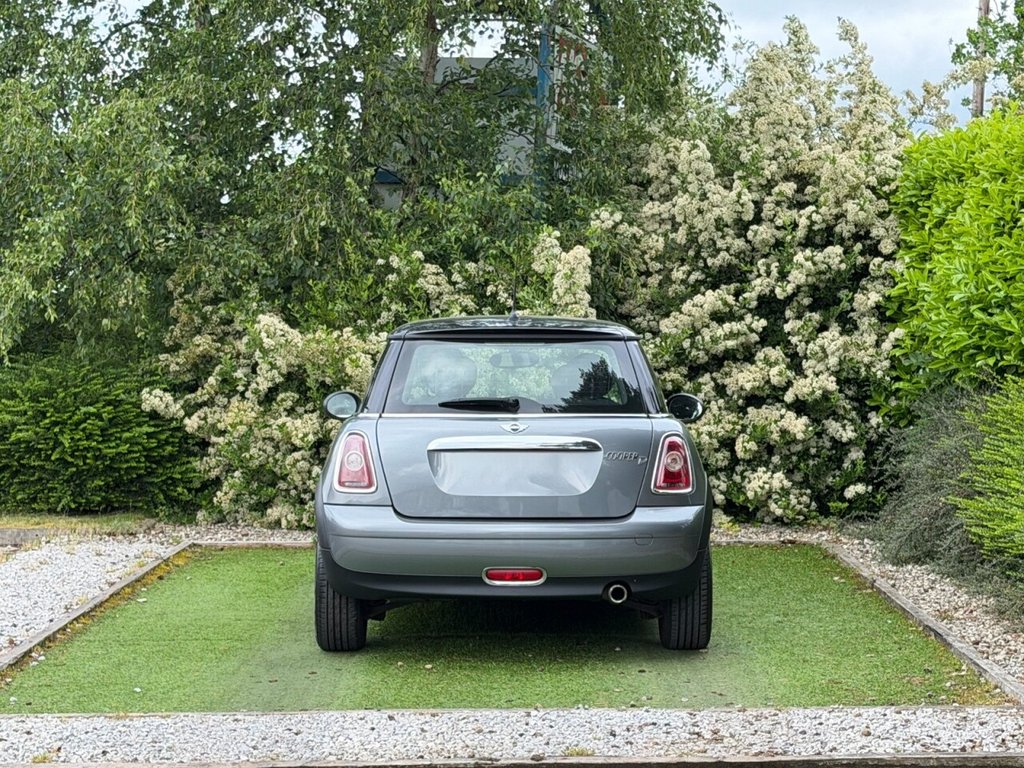 USED 2009 09 MINI HATCH 1.6 Cooper D Graphite Hatchback 3dr Diesel Manual Euro 4 (110 ps) AIR CON, BLUETOOTH, ALLOYS