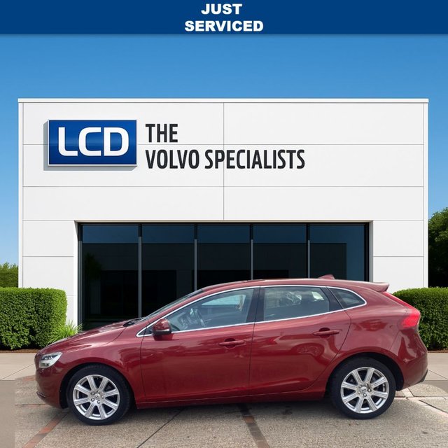 View our VOLVO V40