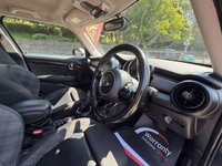 USED 2015 15 MINI HATCH 1.5 Cooper Hatchback 5dr Petrol Auto Euro 6 (s/s) (136 ps) STUNNING HIGH SPEC AUTOMATIC 5 DOOR MINI, OVER &pound;8000 WORTH OF FACTORY EXTRAS INC CHILI PACK, 1/2 LEATHER, SAT NAV, MEDIA XL, ENHANCED BLUETOOTH, WHITE INDICATOR LENSES, CRUISE, AUTO AIR CON.
