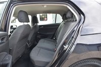 USED 2021 70 VOLKSWAGEN GOLF 1.5 eTSI MHEV Life Hatchback 5dr Petrol Hybrid DSG Euro 6 (s/s) (150 ps) 1 Former Keeper | Full Service History | Satellite Navigation | Climate Control | Alloy Wheels | Park Assist | MOT Valid (05/03/2027)