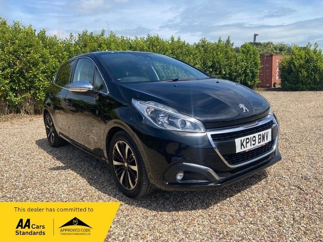 View our PEUGEOT 208