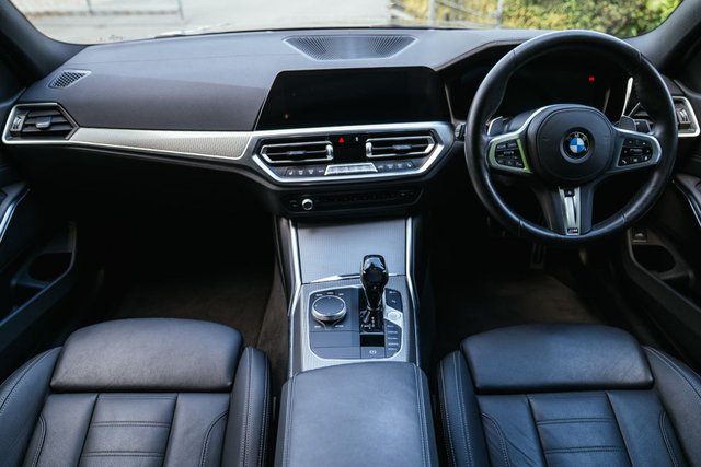 View our BMW 3 SERIES