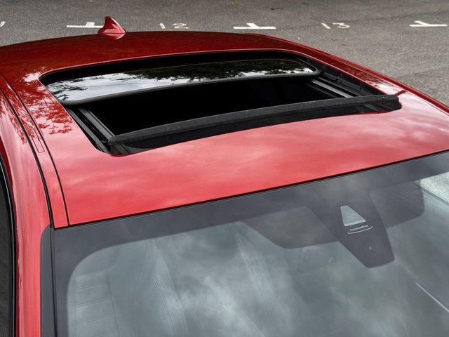View our BMW 3 SERIES