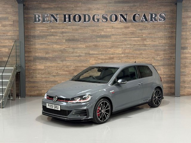 View our VOLKSWAGEN GOLF