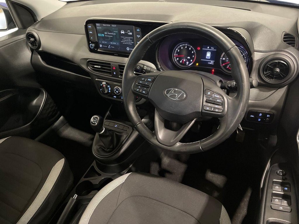 USED 2021 71 HYUNDAI I10 1.2 SE Connect Hatchback 5dr Petrol Manual Euro 6 (s/s) (84 ps) FULL DEALER HISTORY - LOW MILES