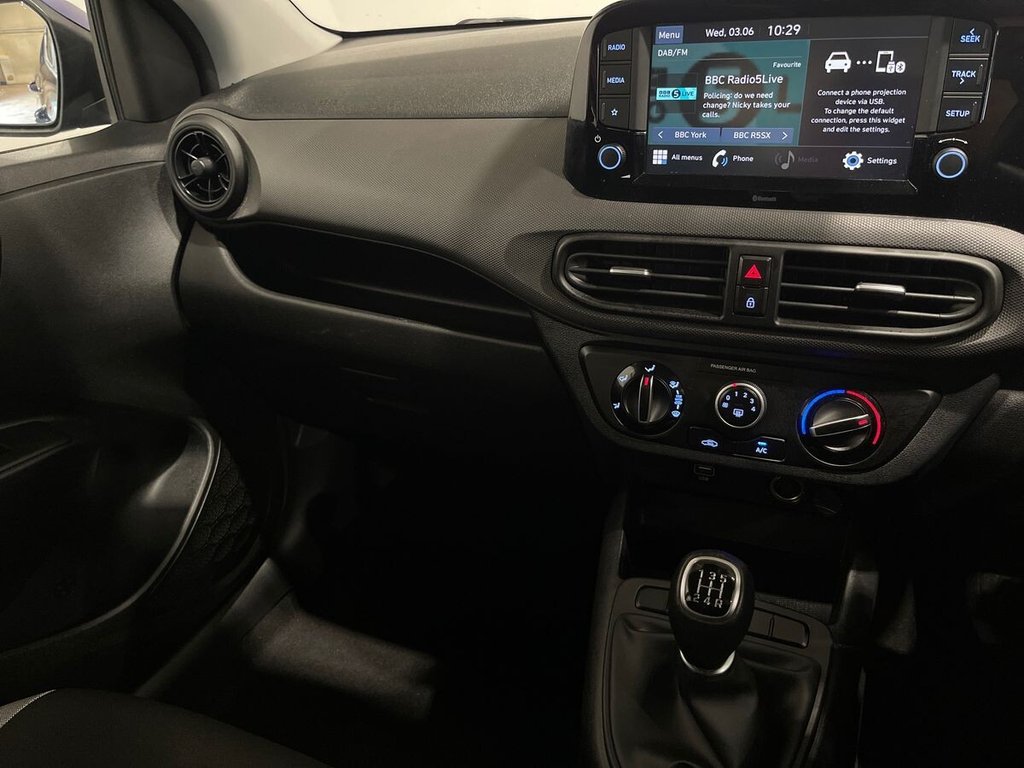 USED 2021 71 HYUNDAI I10 1.2 SE Connect Hatchback 5dr Petrol Manual Euro 6 (s/s) (84 ps) FULL DEALER HISTORY - LOW MILES