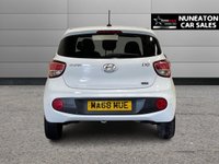 USED 2018 68 HYUNDAI I10 1.2 Premium SE Hatchback 5dr Petrol Manual Euro 6 (87 ps) APPLE CAR PLAY AND ANDROID AUTO