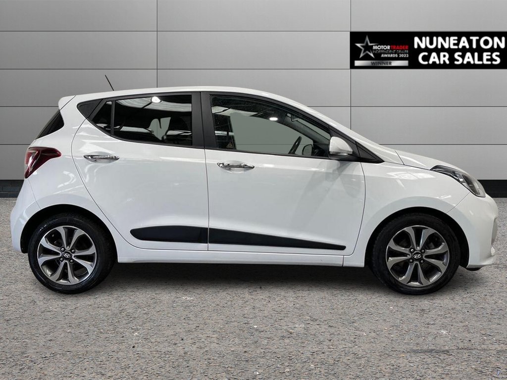 USED 2018 68 HYUNDAI I10 1.2 Premium SE Hatchback 5dr Petrol Manual Euro 6 (87 ps) APPLE CAR PLAY AND ANDROID AUTO