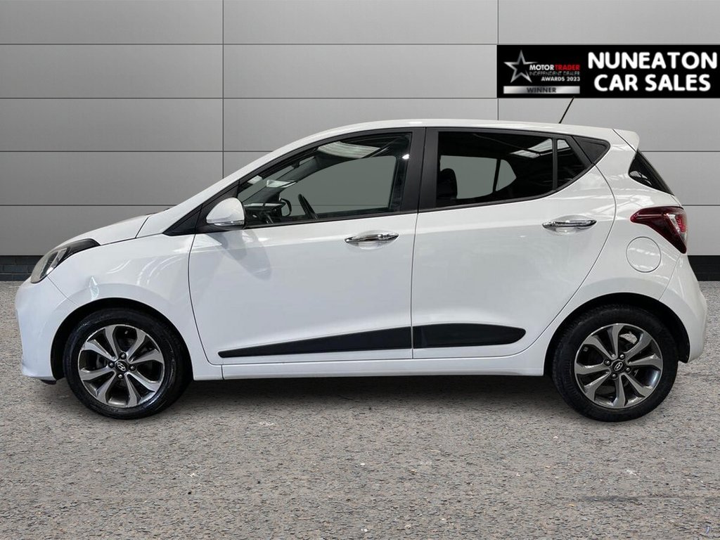 USED 2018 68 HYUNDAI I10 1.2 Premium SE Hatchback 5dr Petrol Manual Euro 6 (87 ps) APPLE CAR PLAY AND ANDROID AUTO