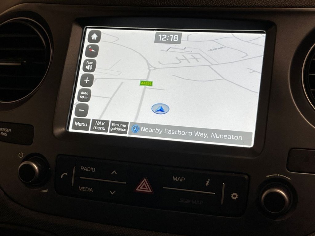 USED 2018 68 HYUNDAI I10 1.2 Premium SE Hatchback 5dr Petrol Manual Euro 6 (87 ps) APPLE CAR PLAY AND ANDROID AUTO