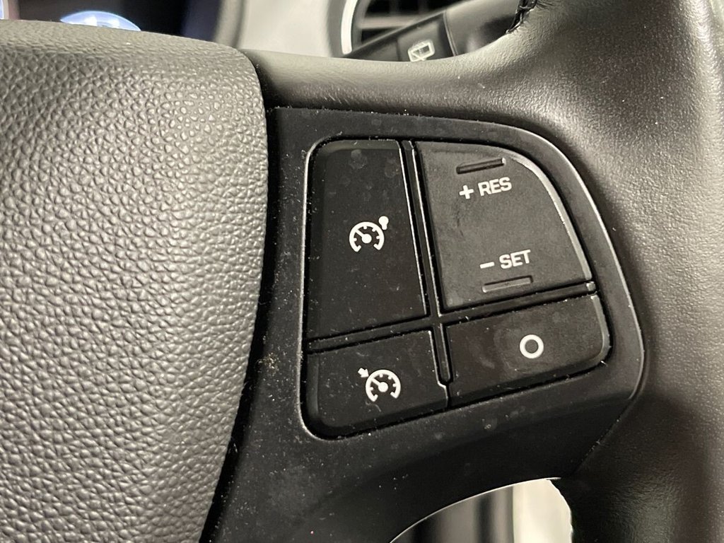 USED 2018 68 HYUNDAI I10 1.2 Premium SE Hatchback 5dr Petrol Manual Euro 6 (87 ps) APPLE CAR PLAY AND ANDROID AUTO