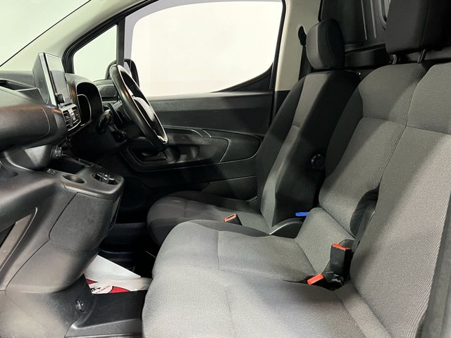 View our CITROEN BERLINGO