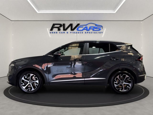 View our KIA SPORTAGE