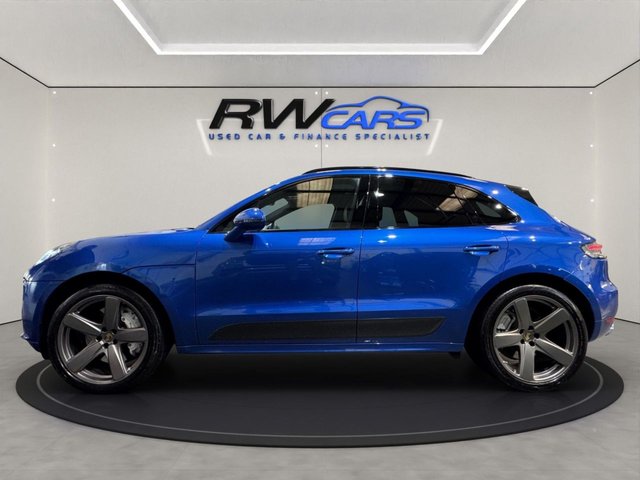 View our PORSCHE MACAN