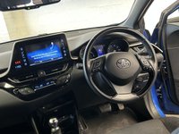 USED 2019 69 TOYOTA C-HR 1.8 VVT-h Dynamic SUV 5dr Petrol Hybrid CVT Euro 6 (s/s) (122 ps) FHTD SEATS+SAT NAV+DAB