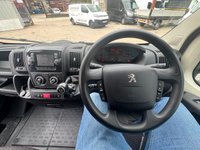 USED 2020 20 PEUGEOT BOXER 2.2 BlueHDi 435 Professional Panel Van 5dr Diesel Manual L4 H2 Euro 6 (s/s) (140 ps) 