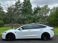 USED 2025 25 TESLA Model 3 (Dual Motor) Performance Saloon 4dr Electric Auto 4WDE (460 ps) HEATED / COOLED IVORY LEATHER