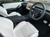 USED 2025 25 TESLA Model 3 (Dual Motor) Performance Saloon 4dr Electric Auto 4WDE (460 ps) HEATED / COOLED IVORY LEATHER