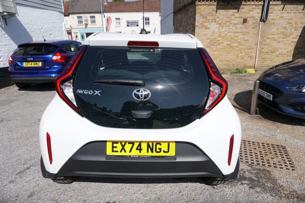USED 2024 74 TOYOTA AYGO X 1.0 VVT-i Pure x-shift Euro 6 (s/s) 5dr AUTO/LOW MILES!!!