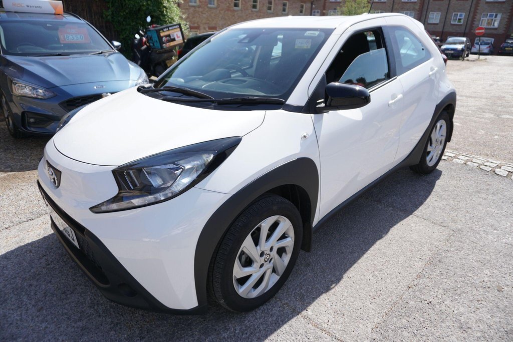 USED 2024 74 TOYOTA AYGO X 1.0 VVT-i Pure x-shift Euro 6 (s/s) 5dr AUTO/LOW MILES!!!