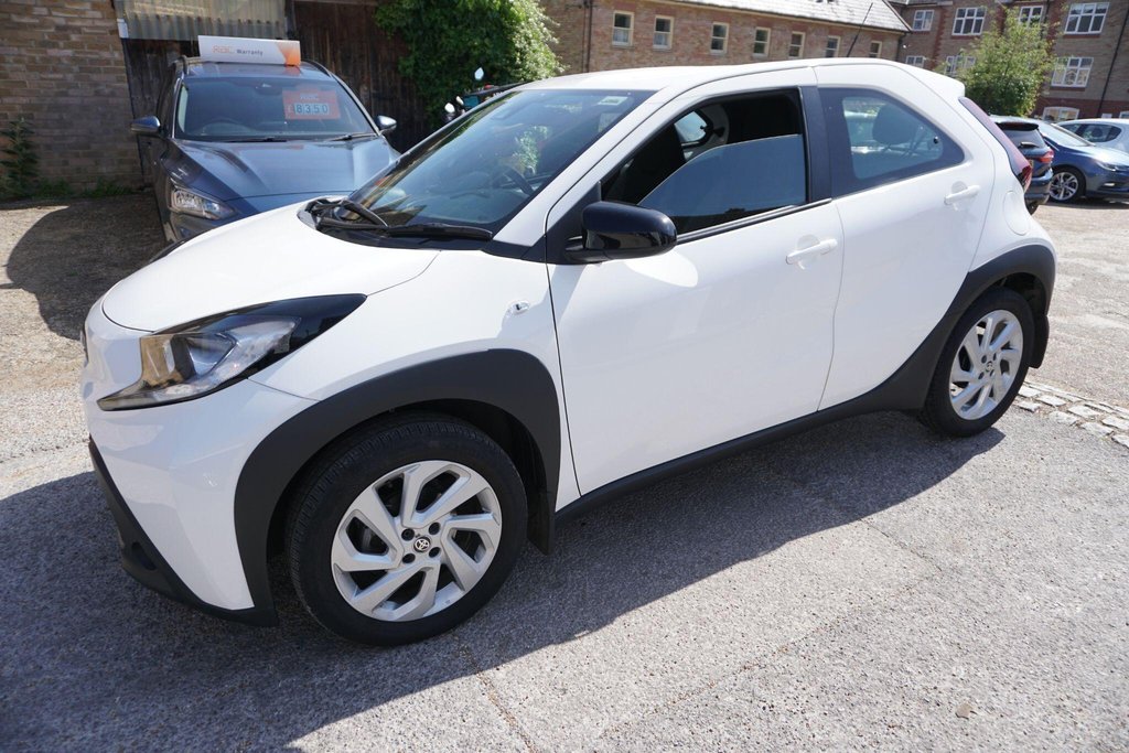 USED 2024 74 TOYOTA AYGO X 1.0 VVT-i Pure x-shift Euro 6 (s/s) 5dr AUTO/LOW MILES!!!