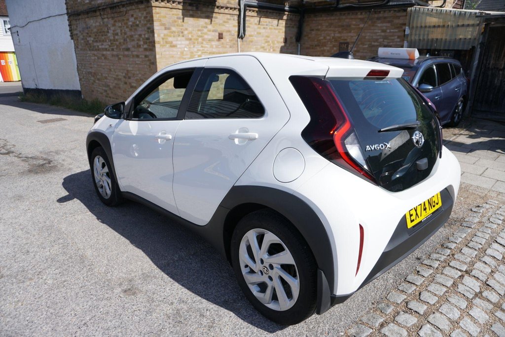 USED 2024 74 TOYOTA AYGO X 1.0 VVT-i Pure x-shift Euro 6 (s/s) 5dr AUTO/LOW MILES!!!