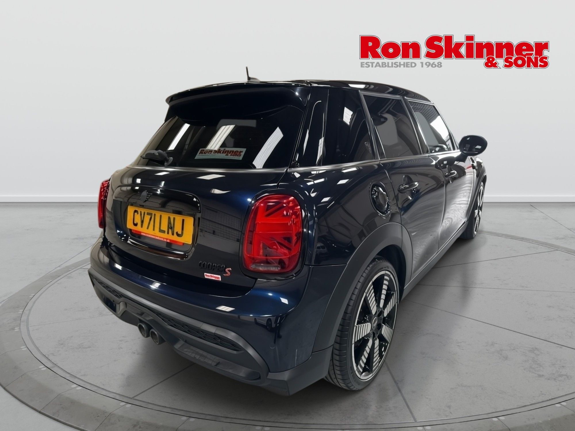 USED 2021 71 MINI HATCH 2.0 Cooper S Exclusive Hatchback 5dr Petrol Steptronic Euro 6 (s/s) (178 ps) 
