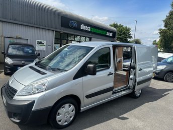 View our PEUGEOT EXPERT