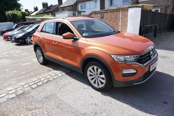 View our VOLKSWAGEN T-ROC