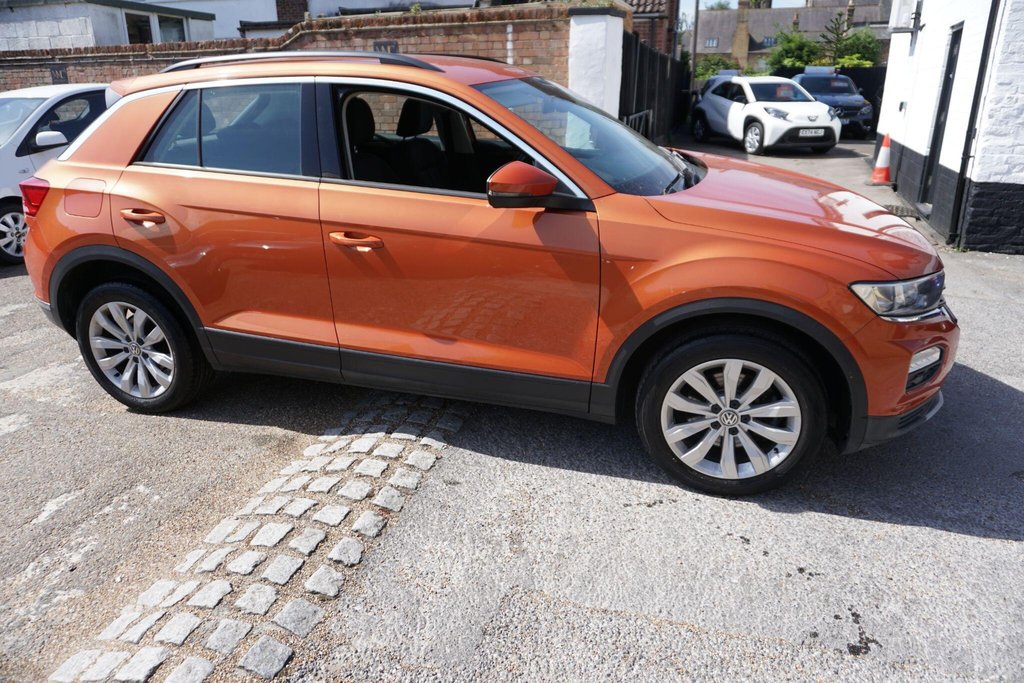 USED 2018 18 VOLKSWAGEN T-ROC 1.0 TSI SE Euro 6 (s/s) 5dr SERVICE HISTORY/JUST IN!!