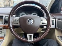 USED 2010 10 JAGUAR XF 3.0d V6 Premium Luxury Saloon 4dr Diesel Auto Euro 5 (240 ps) Last Owner Past 12 Years.Full Service History+Bluetooth+Full Leather+Reversing Camera
